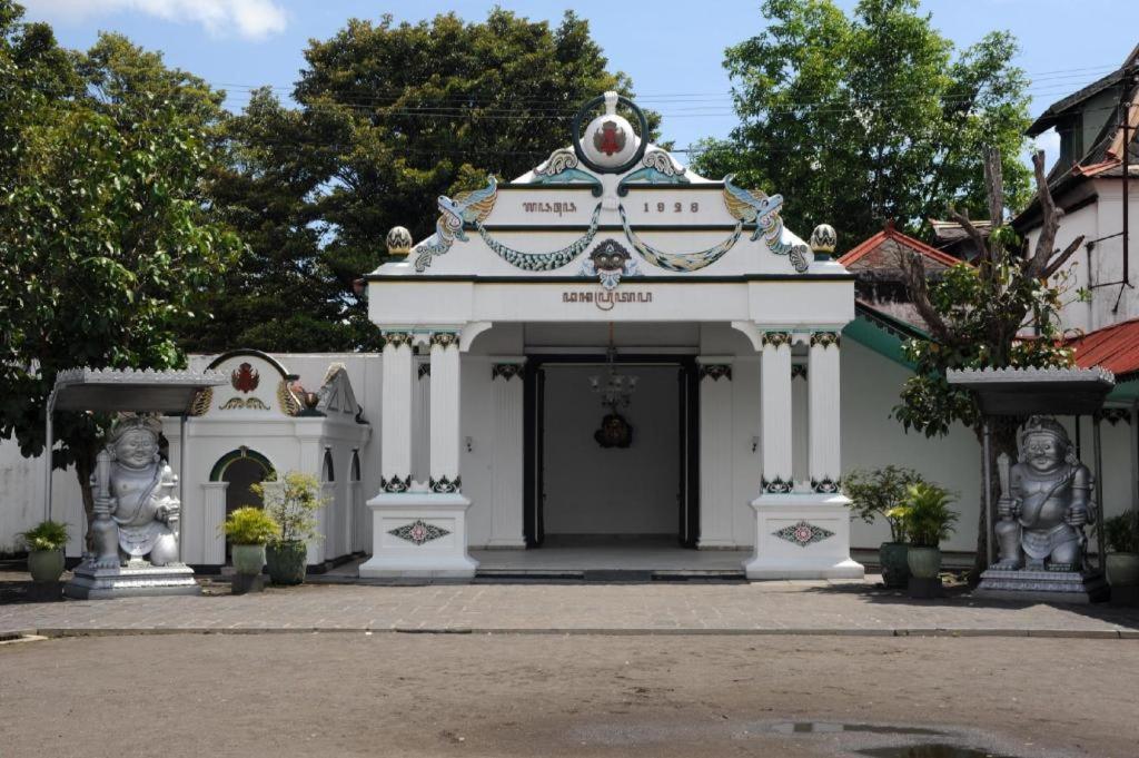 Wakeup Homestay Yogyakarta Dış mekan fotoğraf